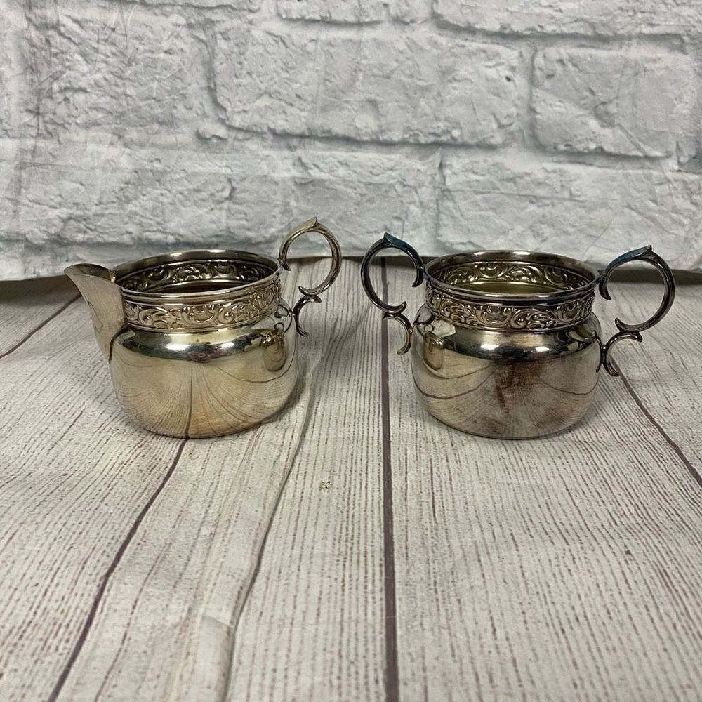 Vintage Sugar and creamer silver plated set